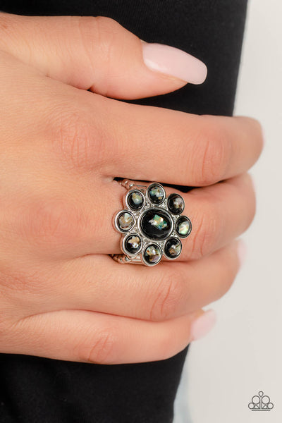 Paparazzi-Time to SHELL-ebrate - Black Ring