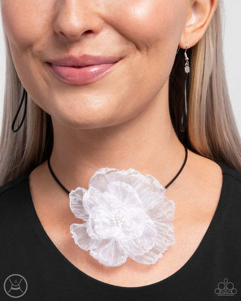 Paparazzi-French Facade - White Choker