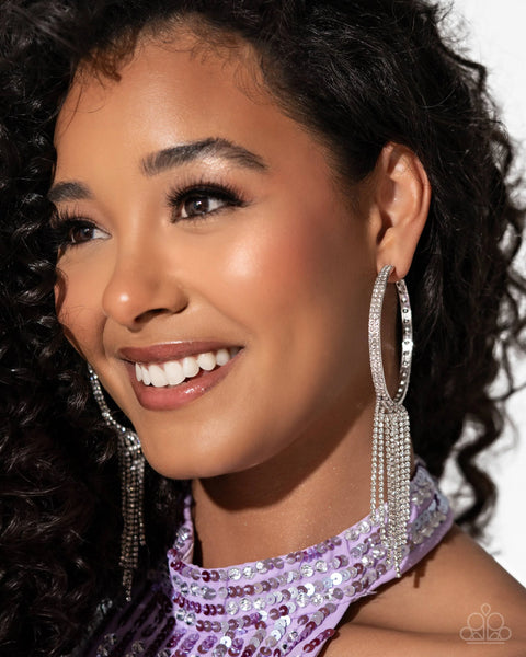 Paparazzi - Jaw-Dropping Jubilee - White Earring