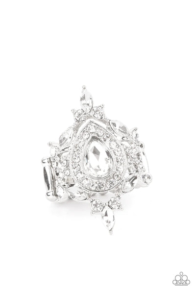 Paparazzi-Mega Stardom - White Ring