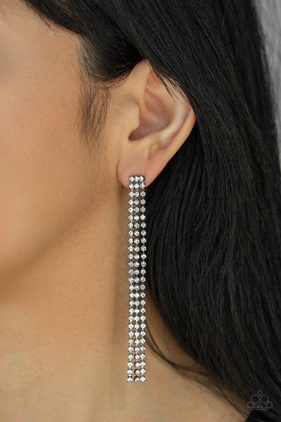 Tassels and Tiaras - Black-Paparazzi