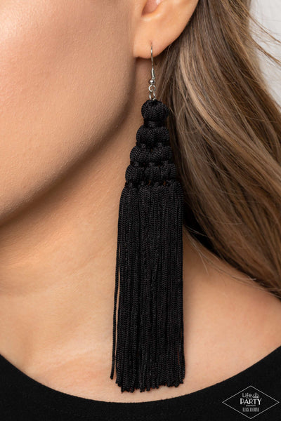 Paparazzi-Magic Carpet Ride - Black Earring