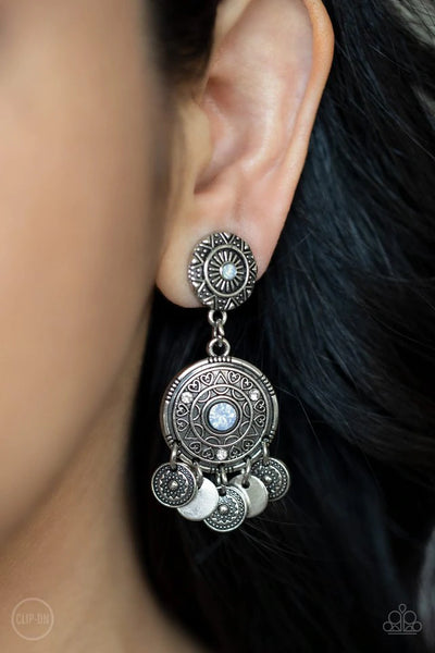 A DREAMCATCHER Come True Blue Clip-On Earring