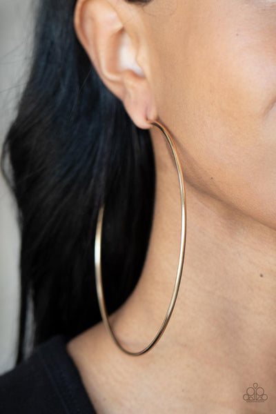 Paparazzi-Colossal Couture - Gold Earring