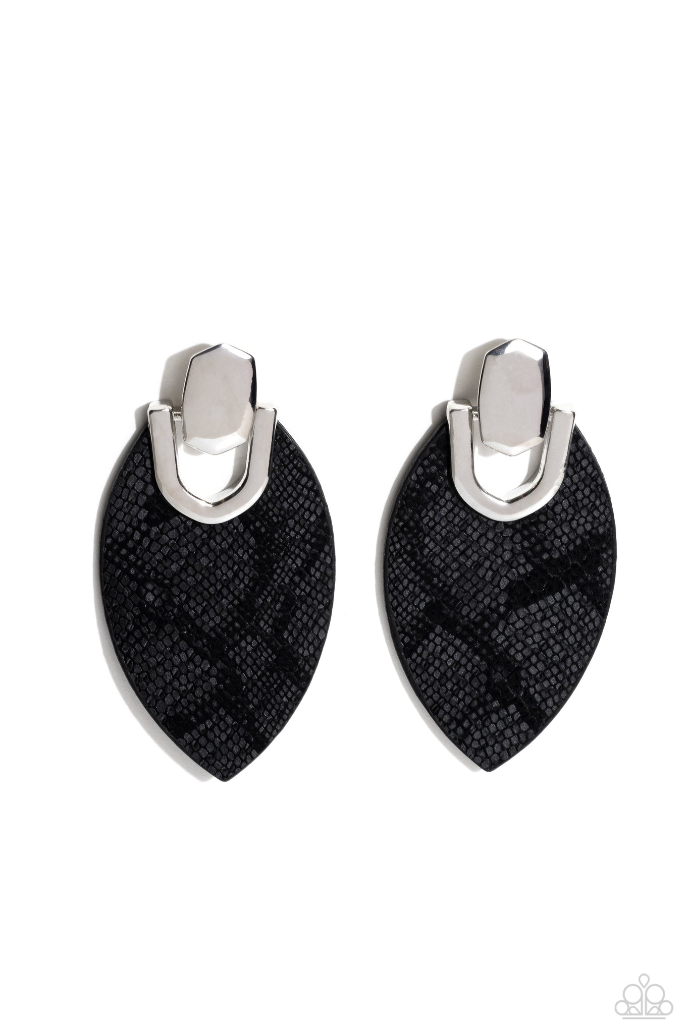 Paparazzi-Wildly Workable - Black Earring