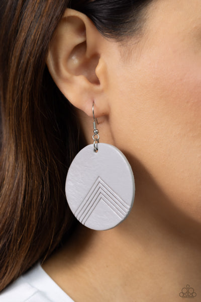 Paparazzi-On the Edge of Edgy - Silver Earring