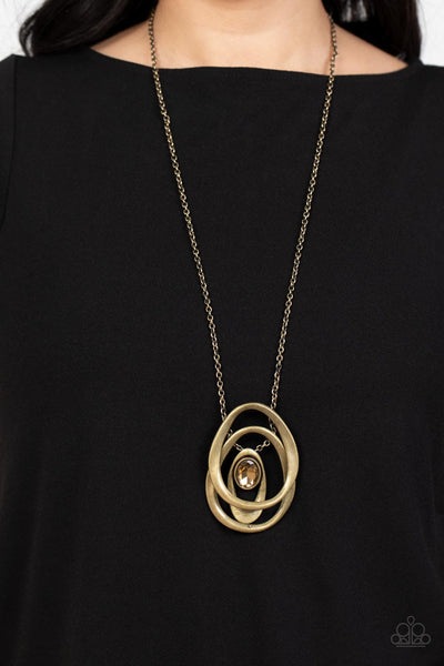 Paparazzi-Luminous Labyrinth - Brass Necklace