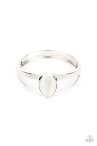 Paparazzi-Enhanced Enchantment - White Bracelet