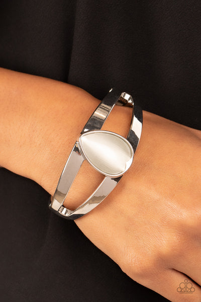 Paparazzi-Enhanced Enchantment - White Bracelet