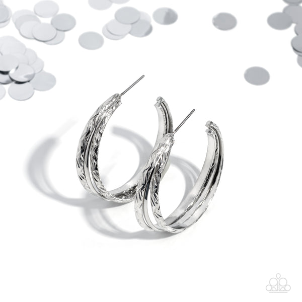 Paparazzi-CONTOUR de Force - Silver Earring