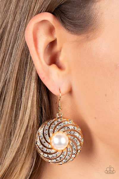 Paparazzi-Vintage Vortex - Gold Earring