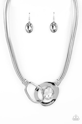 $5 Paparazzi Jewelry White Necklace