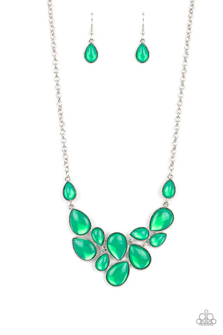 Paparazzi-Keeps GLOWING and GLOWING - Green Necklace