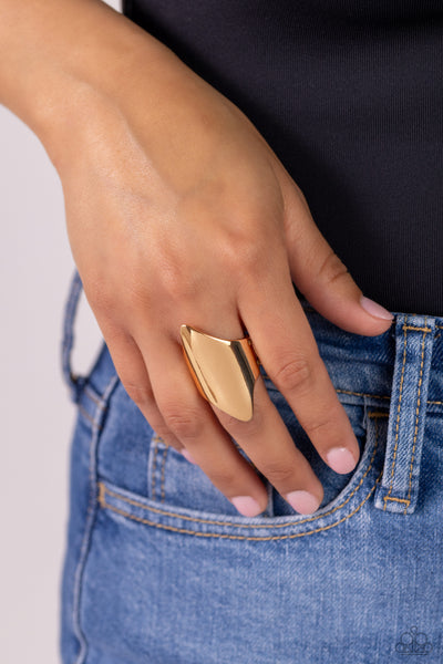 Paparazzi-Pointed Palm Desert - Gold Ring