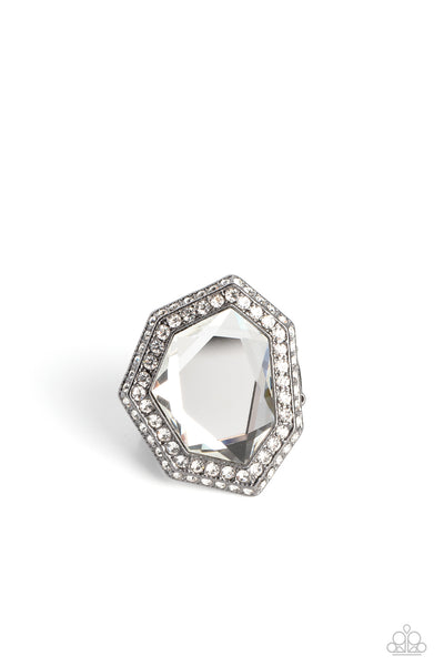 Paparazzi-Smoldering Sass - Black Ring