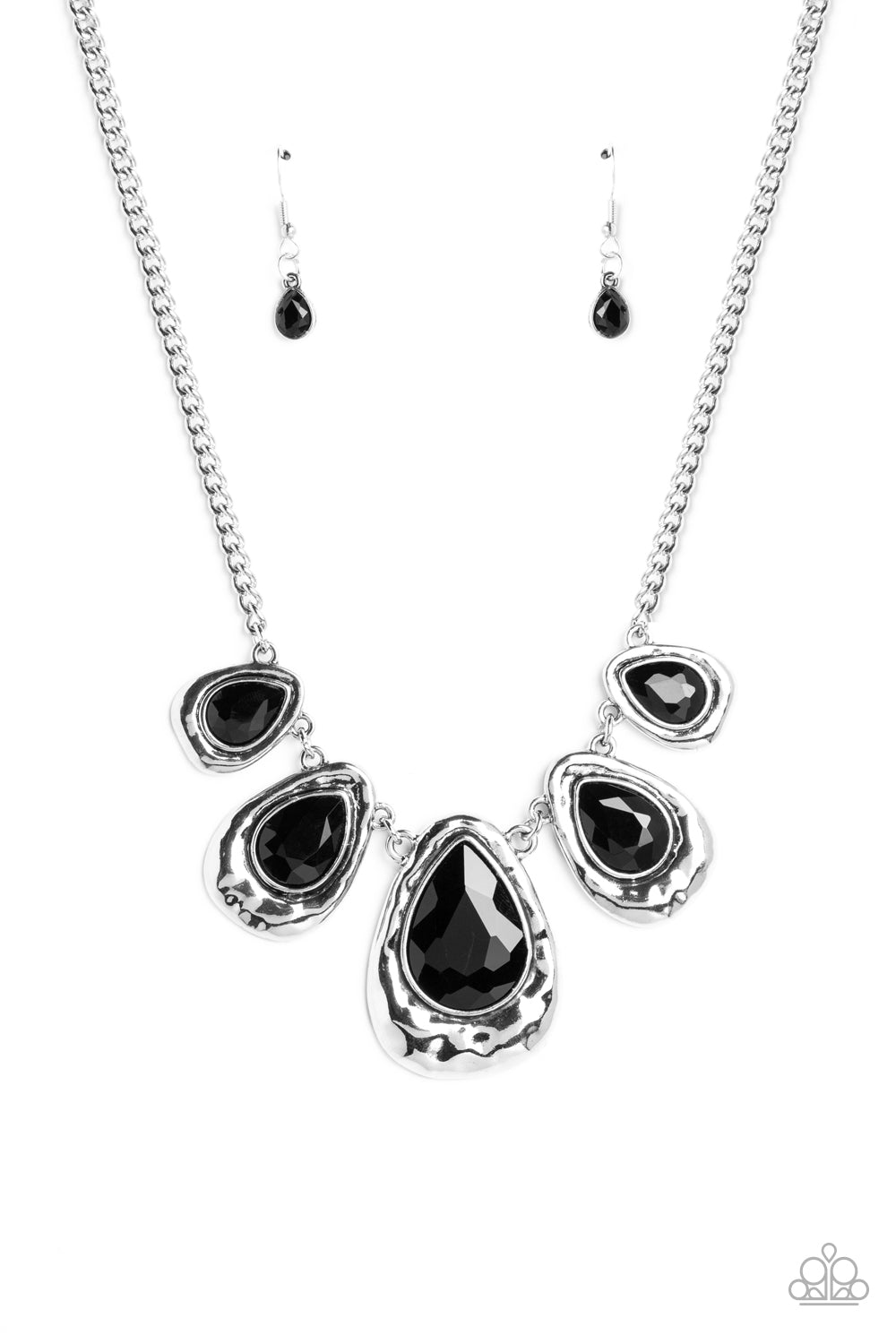 Paprazzi-Formally Forged - Black Necklace