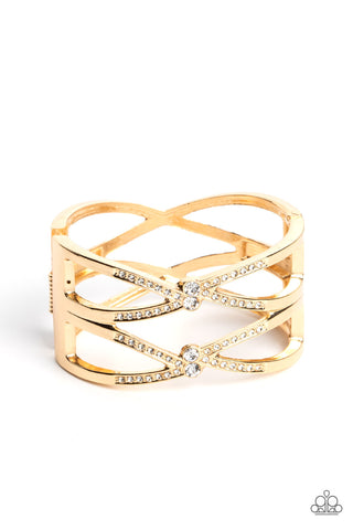 Paparazzi-Entrancing Etiquette - Gold Bracelet
