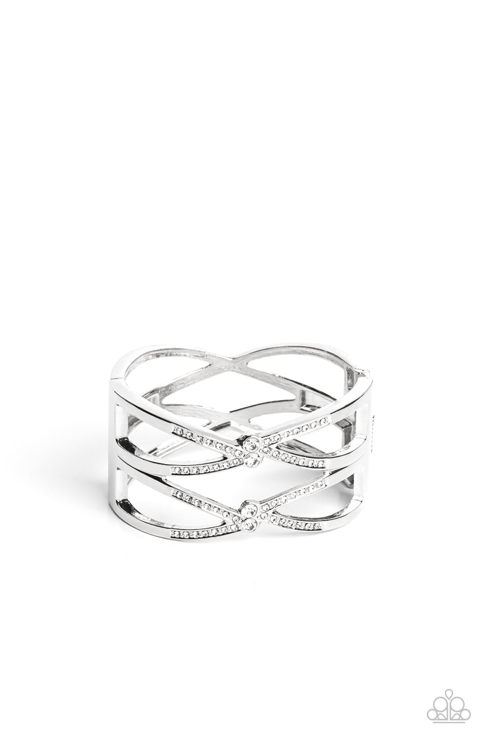 Paparazzi-Entrancing Etiquette - White Bracelet