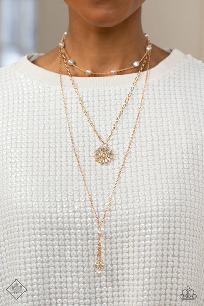 Paparazzi-Audaciously Austen - Gold Necklace