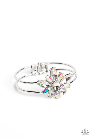 Paparazzi-Chic Corsage - White Bracelet