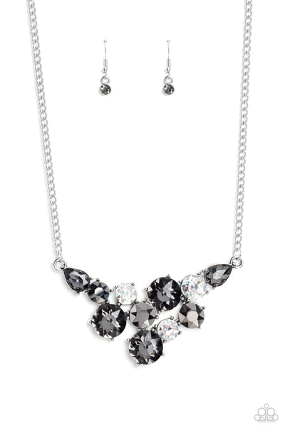 Paparazzi-Round Royalty - Silver Necklace