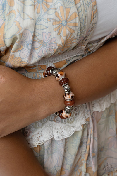 Paparazzi-Warped Wayfarer - Brown Bracelet