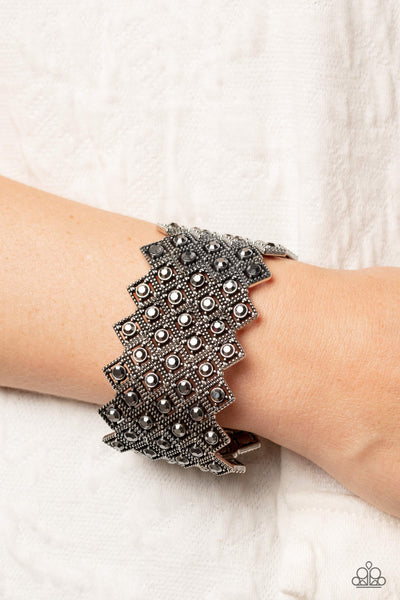 Paparazzi-DECO in the Rough - Silver Bracelet
