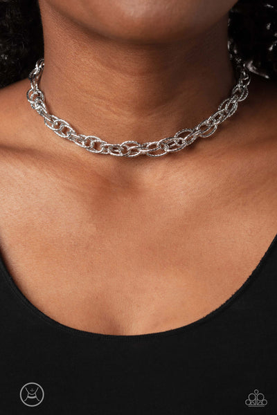 Paparazzi-If I Only Had a CHAIN - Silver Necklace (Choker)