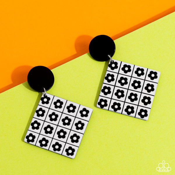 Paparazzi-Vintage Vaudeville - Black Earring