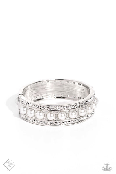 Paparazzi-About a PEARL - White Bracelet