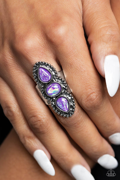 Paparazzi-Strut Your STUDS - Purple Ring