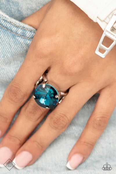 Paparazzi-Pronged Powerhouse - Blue Ring