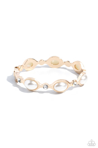 Paparazzi-Are You Gonna Be My PEARL? - Gold Bracelet