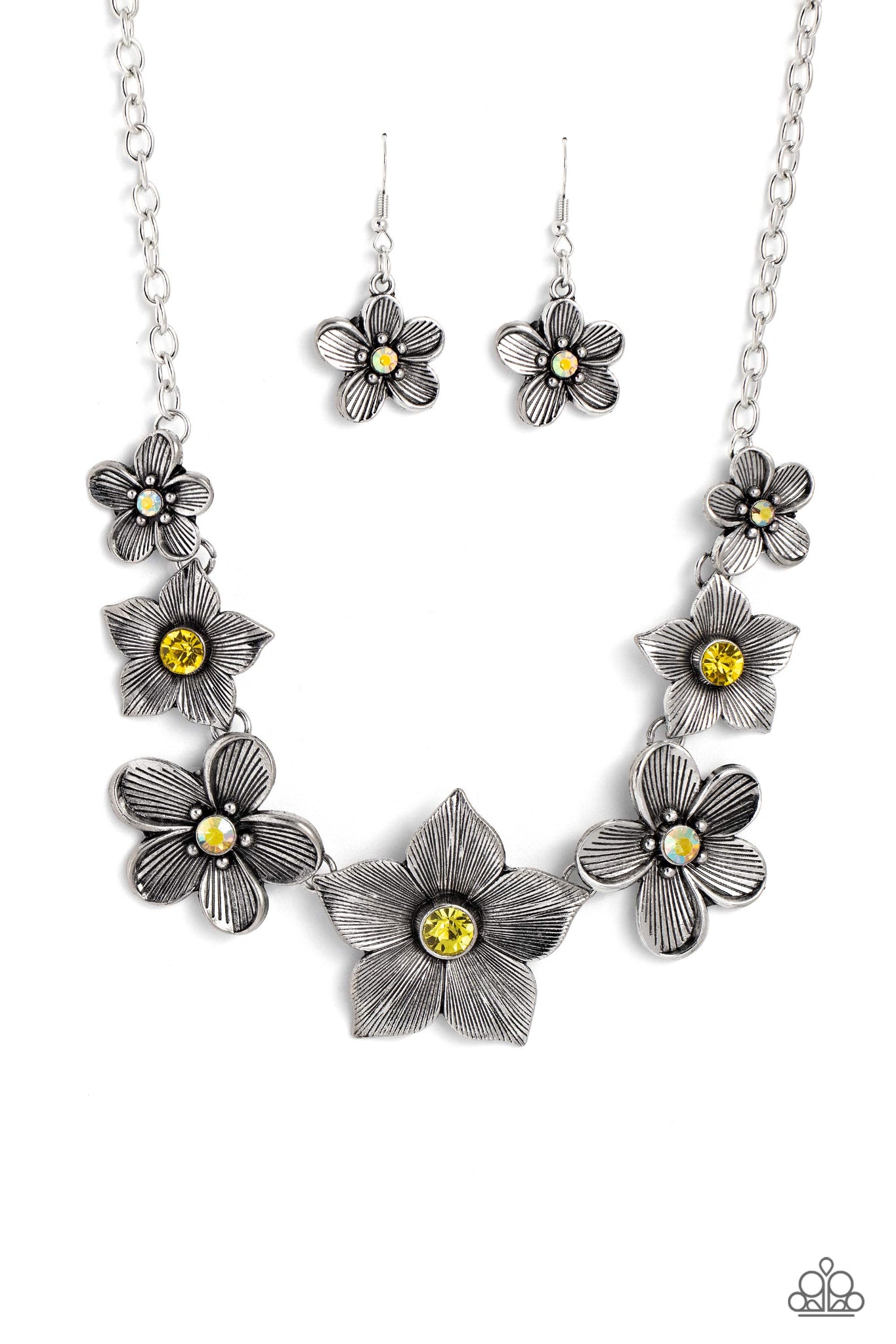 Paparazzi-Free FLORAL - Yellow Necklace