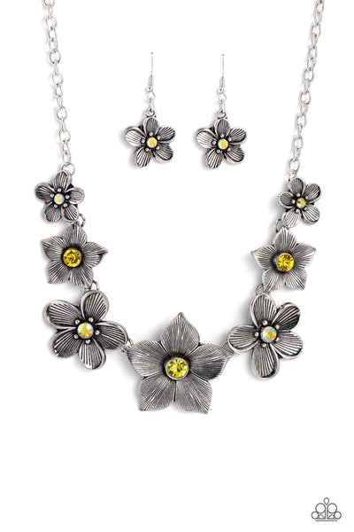 Paparazzi-Free FLORAL - Yellow Necklace