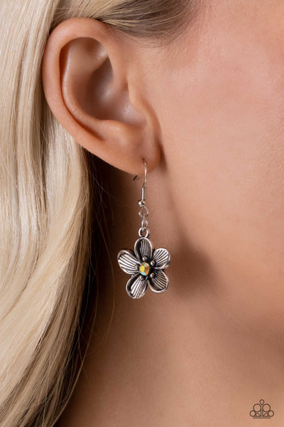 Paparazzi-Free FLORAL - Yellow Necklace