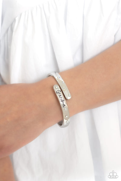 Paparazzi-Gorgeous Grandma - White Bracelet