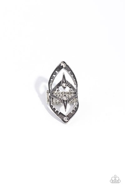 Paparazzi-Daring Diamonds - Silver Ring