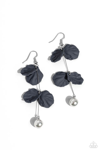 Paparazzi-Edwardian Era - Silver Earring