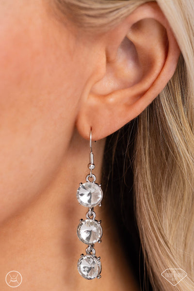 Paparazzi Gods Girl - White Necklace (Empire Diamond)