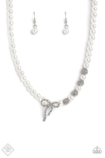 Paprazzi-Classy Cadenza - White Necklace