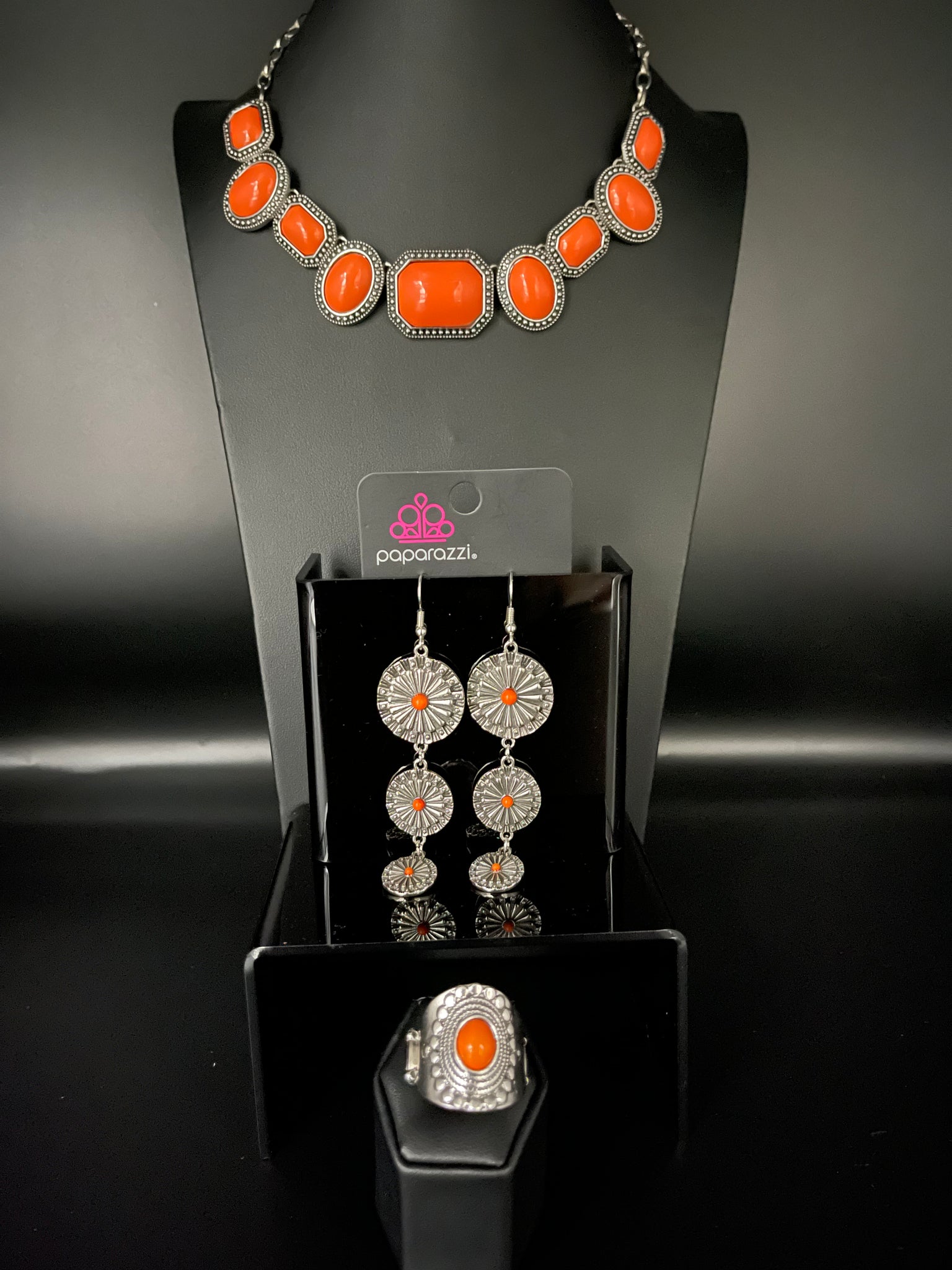 Diva Necklace Set (3)