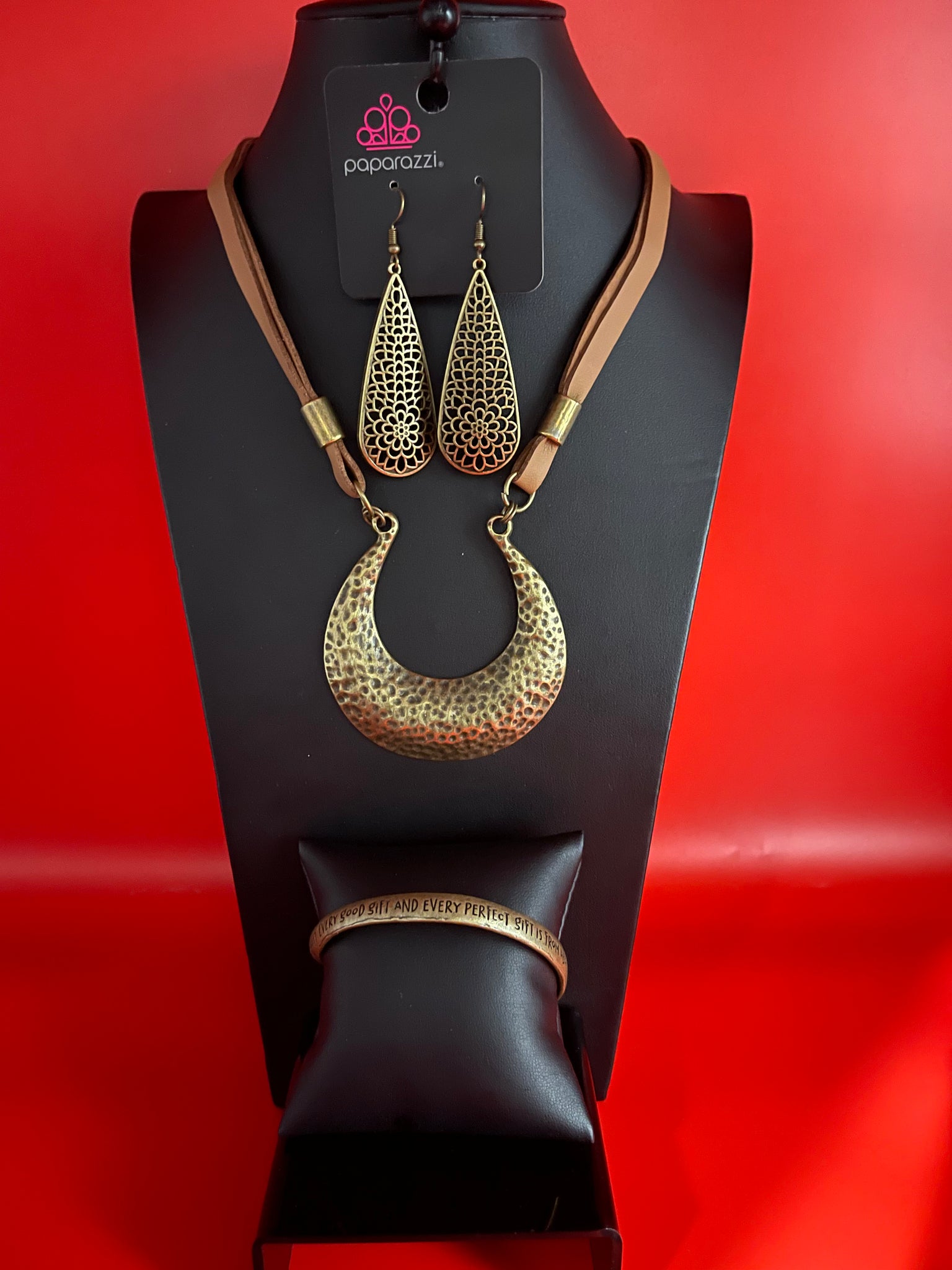 Mother Necklace Set (3)