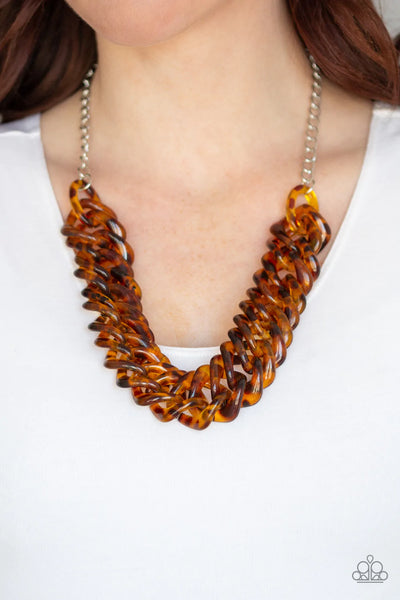 Paparazzi-Comin In HAUTE - Brown Necklace